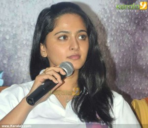 anushka_latest_photos-01757