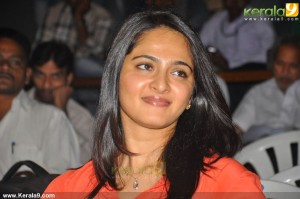 anushka_new_images-00212