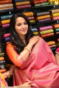 anushka_new_stills32