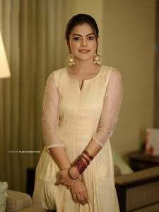 actress-anusree-in-pastel-color-churidar-designs-photos-001