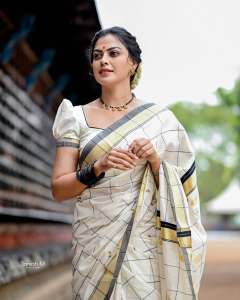 actress-anusree-in-set-saree-with-black-lines-and-blouse-makeup-ideas-photos-004