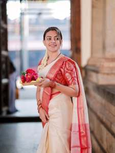 actress-anusree-latest-photos-and-look-009