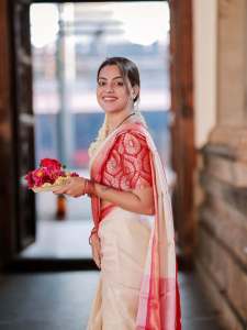 actress-anusree-latest-photos-and-look-011