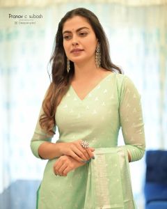actress-anusree-latest-photos-in-red-colour-saree-006