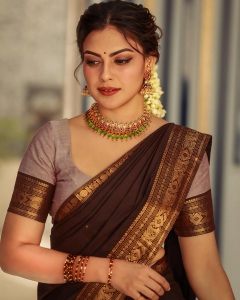 anusree-in-dhavani-dress-design-ideas-photos