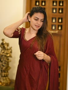 anusree-in-saree-with-trending-makeup-style-photos-007