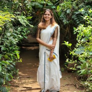 anusree-latest-photos-in-set-saree-001