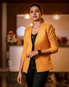 anusree-latest-photoshoot-in-yellow-dress-002