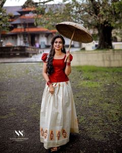 anusree new onam photos 0923-001