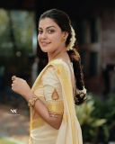 actress-anusree-in-kerala-saree-photos3