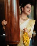 actress-anusree-in-kerala-saree-photos7