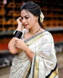 actress-anusree-in-set-saree-with-black-lines-and-blouse-makeup-ideas-photos-002