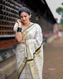 actress-anusree-in-set-saree-with-black-lines-and-blouse-makeup-ideas-photos-003