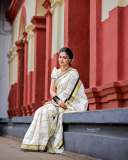 actress-anusree-in-set-saree-with-black-lines-and-blouse-makeup-ideas-photos-008