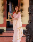 actress-anusree-photos-in-kerala-saree-latest-002