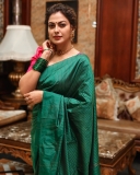 anusree-in-green-pattu-saree