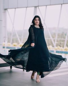 1_aparna-balamurali-latest-images-007