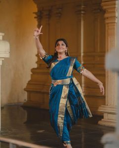 actress-aparna-balamurali-new-latest-dance-dress-photos-003