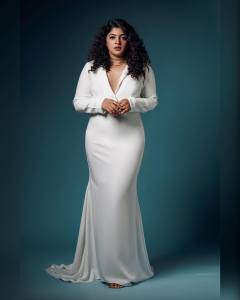 aparna-balamurali-in-a-line-with-long-sleeves-v-neckline-dress-photos-002