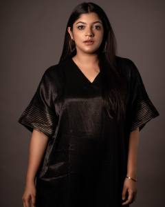 aparna-balamurali-in-black-saree-pics-010