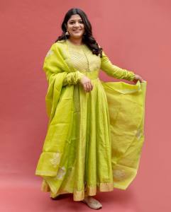 aparna-balamurali-in-green-anarkali-photos-004