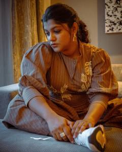 aparna-balamurali-in-loose-pants-with-top-photos-002
