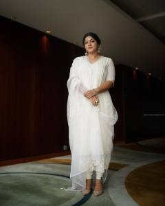 aparna-balamurali-latest-photos-in-white-churidar