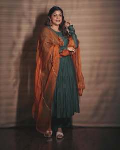 aparna-balamurali-latest-photoshoot-pictures