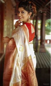 aparna balamurali new photo shoot in kerala saree-003