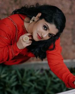 aparna balamurali new photos 091-001