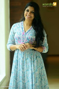 aparna-balamurali-pictures-888-00310