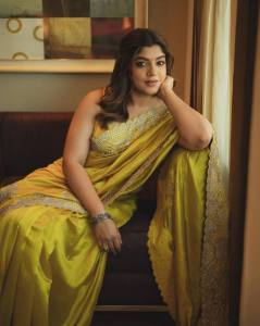 aparna-balamurali-saree-look-photo-004