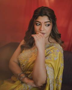 aparna-balamurali-saree-look-photo-006