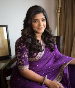 aparna-balamurali-saree-photos-in-award-function-001