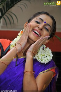 9304bhama_latest_pictures_00-006