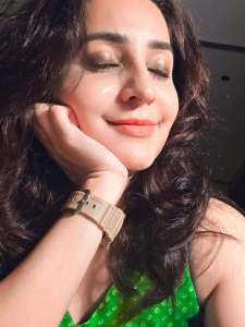 actress-bhama-new-images-004