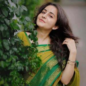 actress-bhama-new-images