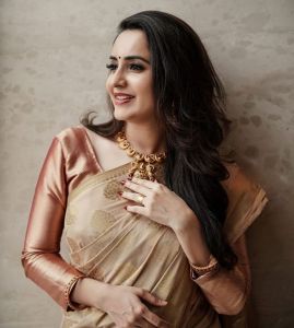 bhama in saree photos new5643