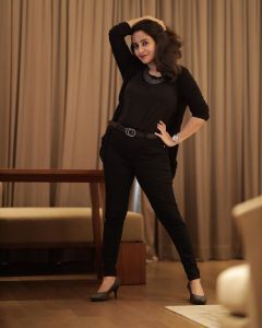 bhama-latest-photo-shoot-02-004