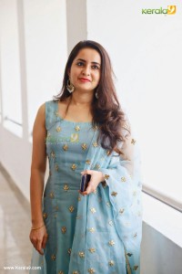 bhama latest photos 091-001