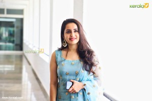 bhama latest photos 091