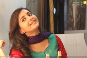 bhama-latest-photoshoot39