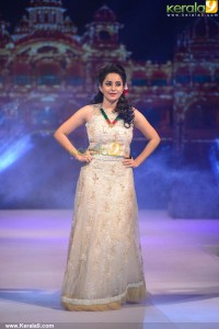 bhama-latest-pics-200-00226