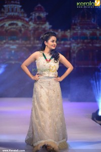bhama-latest-pics-200-00370