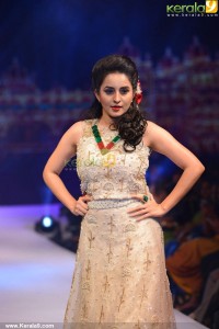bhama-latest-stills-400-00154