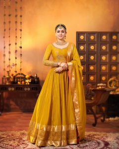 actress-bhavana-in-party-wear-lehenga-with-ornaments-ideas-photos-001
