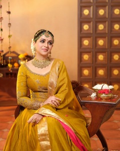 actress-bhavana-in-party-wear-lehenga-with-ornaments-ideas-photos-004