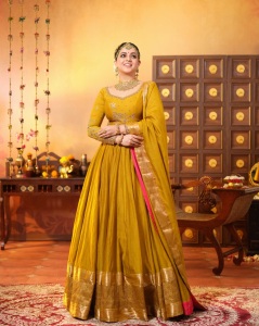 actress-bhavana-in-party-wear-lehenga-with-ornaments-ideas-photos-012