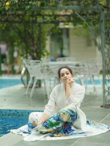 actress-bhavana-in-peacock-colour-skirt-with-pure-white-top-photos-007