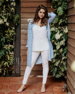 actress-bhavana-latest-photoshoot-pictures-004